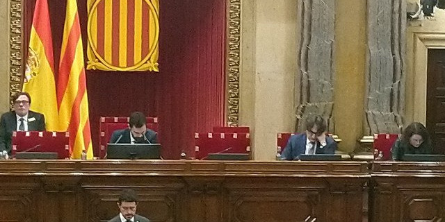 ampliem-la-llei24-parlament